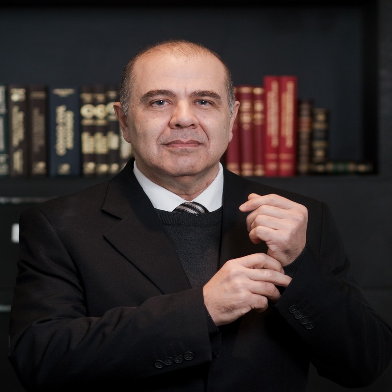 Foto de Fabian Granero Stone, criador do Caminhos